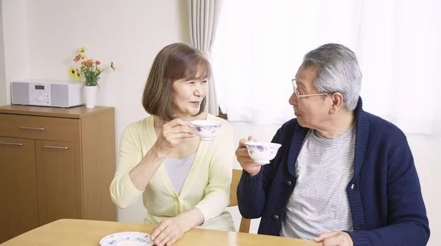 老人饮食应注意那些？